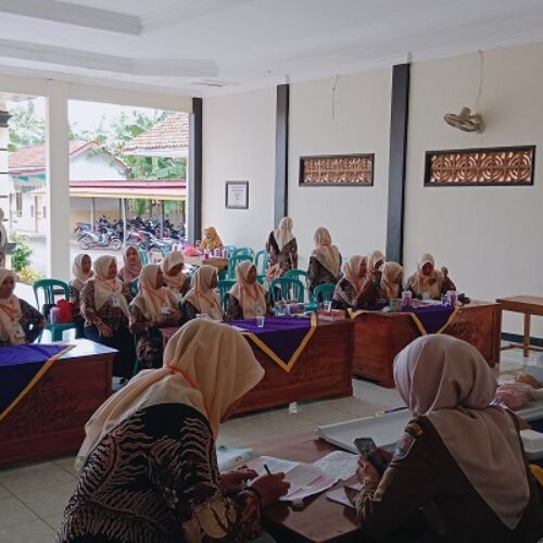 Sosialisasi peran keluarga (4)